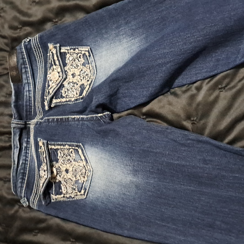 Jeans - Picture 2 of 2